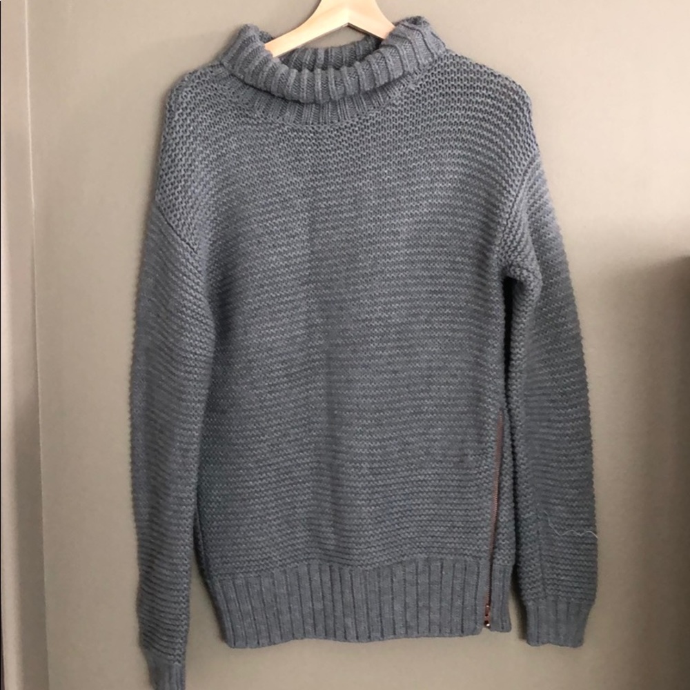 lululemon sweater